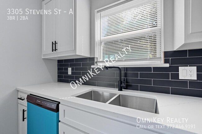 Building Photo - 3305 Stevens St