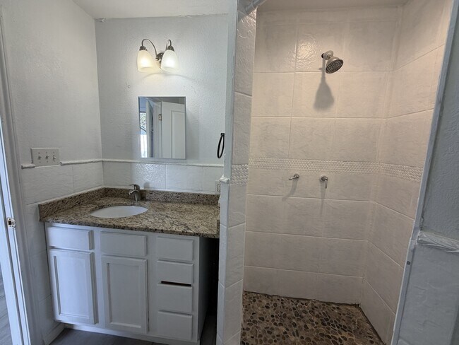 Building Photo - 317 Choctaw Trce