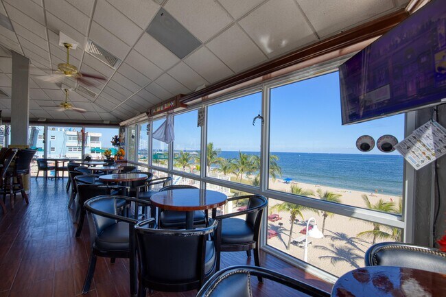 Building Photo - 111 Briny Ave