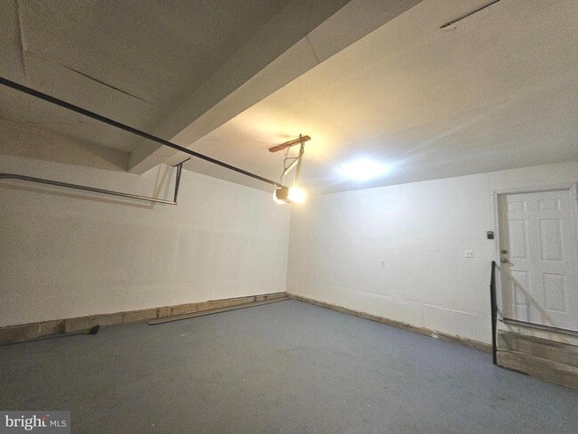 Building Photo - 43 Thomas Harmon Dr