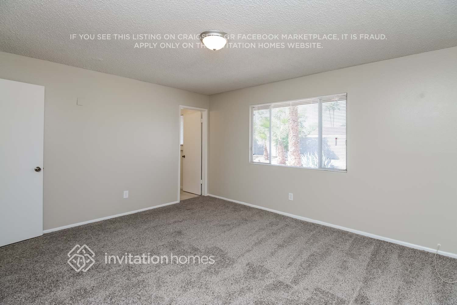 Building Photo - 12042 N 28th Pl