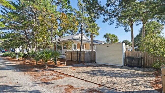 Building Photo - 269 San Juan Ave