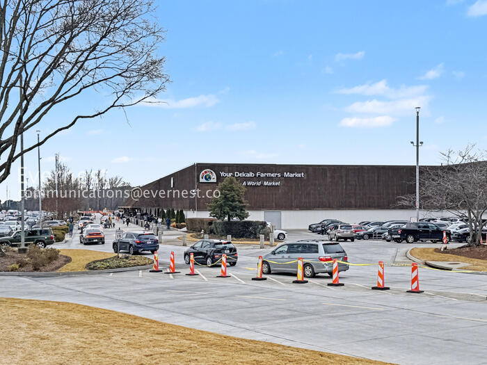 Building Photo - 437 Annie St