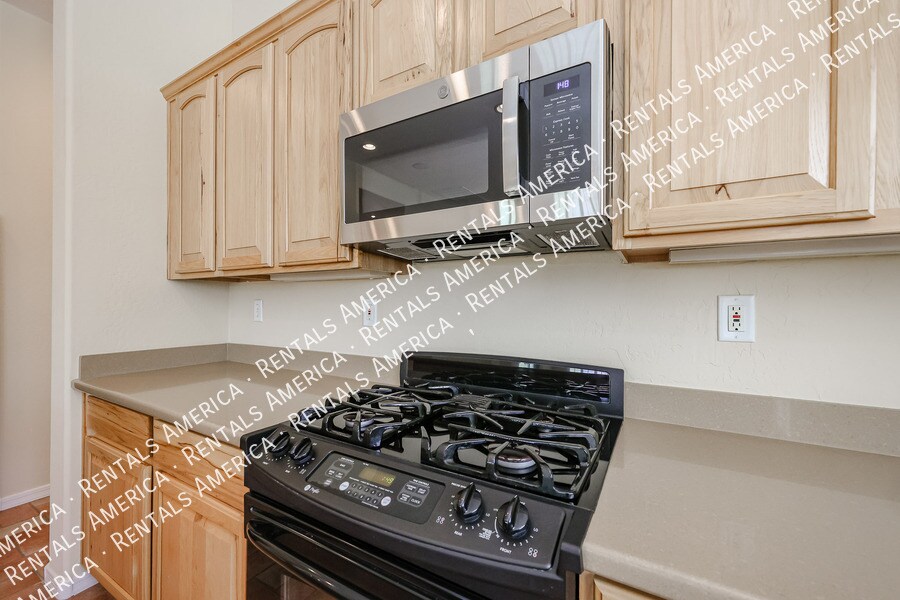 Building Photo - 2348 W River Rock Ct