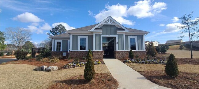 Building Photo - 132 Verona Dr NW