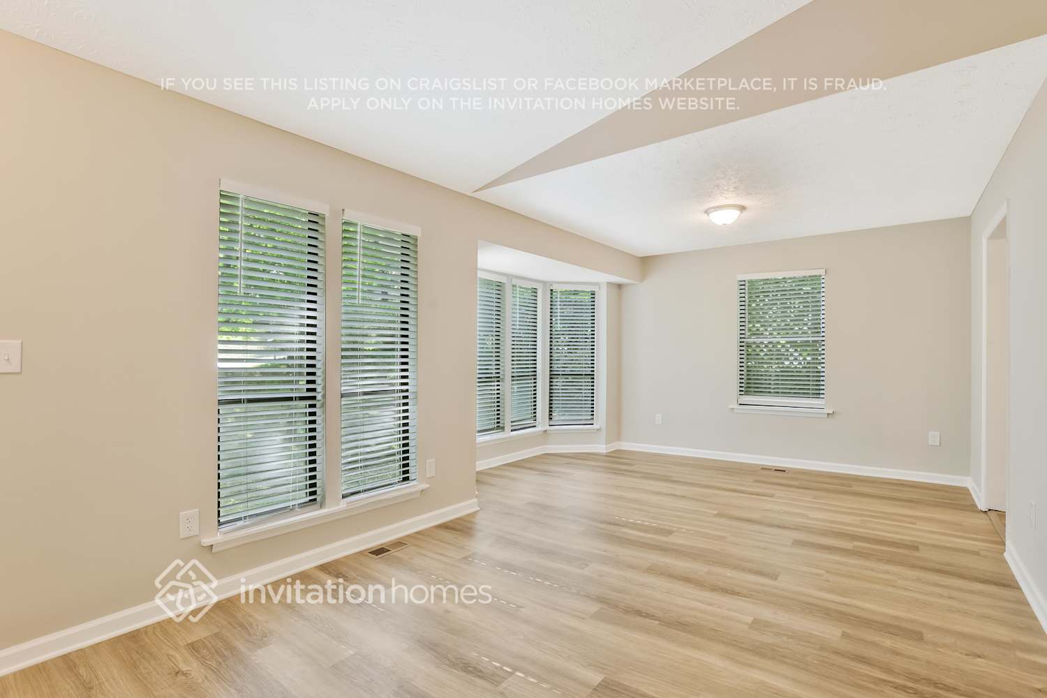Building Photo - 5145 Forest Mist Dr
