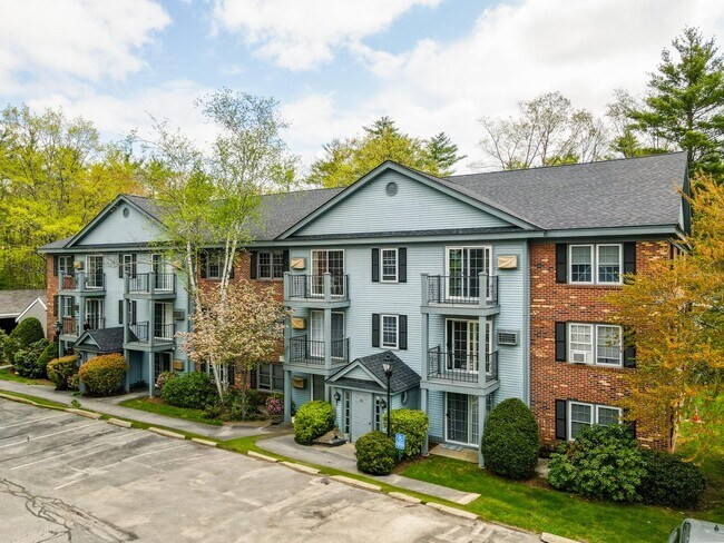 Building Photo - 11 Northbrook Dr