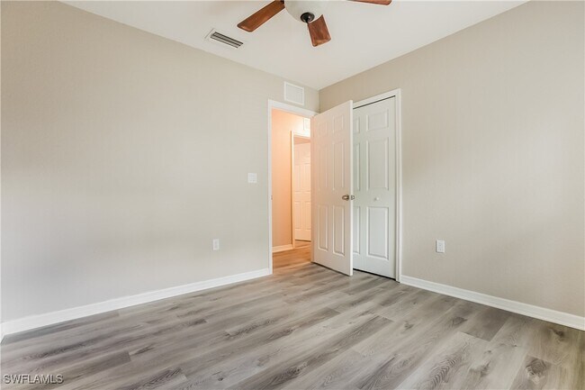 Building Photo - 4585 Bathfeld Rd