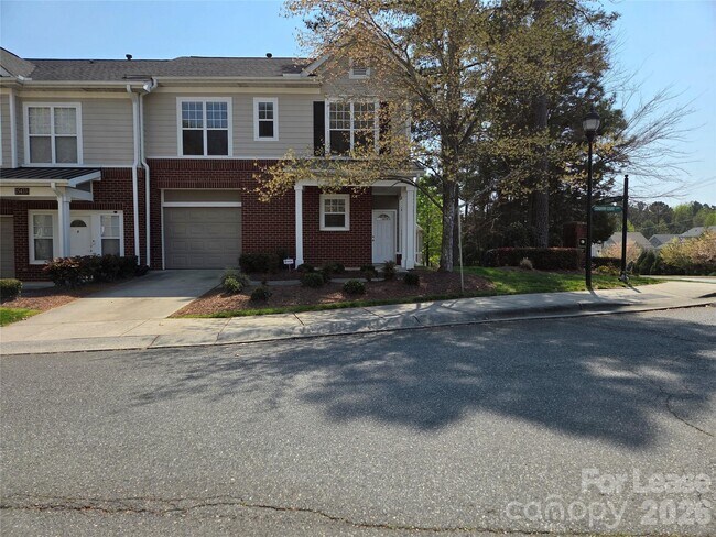 Building Photo - 15437 Coventry Ct Ln