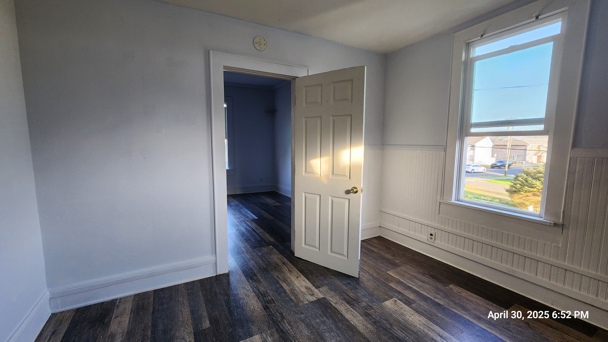 Building Photo - 430 S Holladay Dr