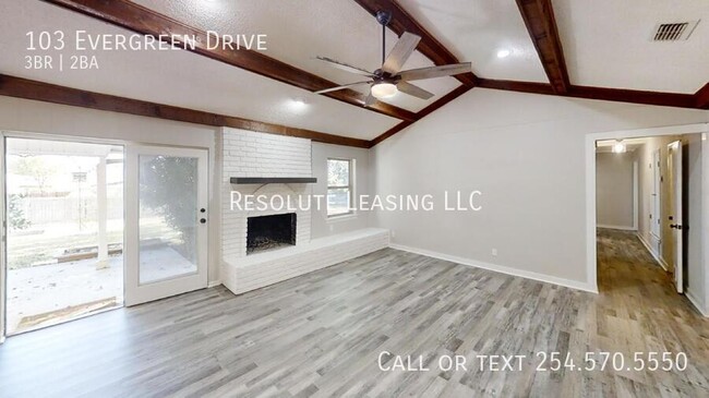 Building Photo - Renovated Harker Heights Gem – Stylish Liv...