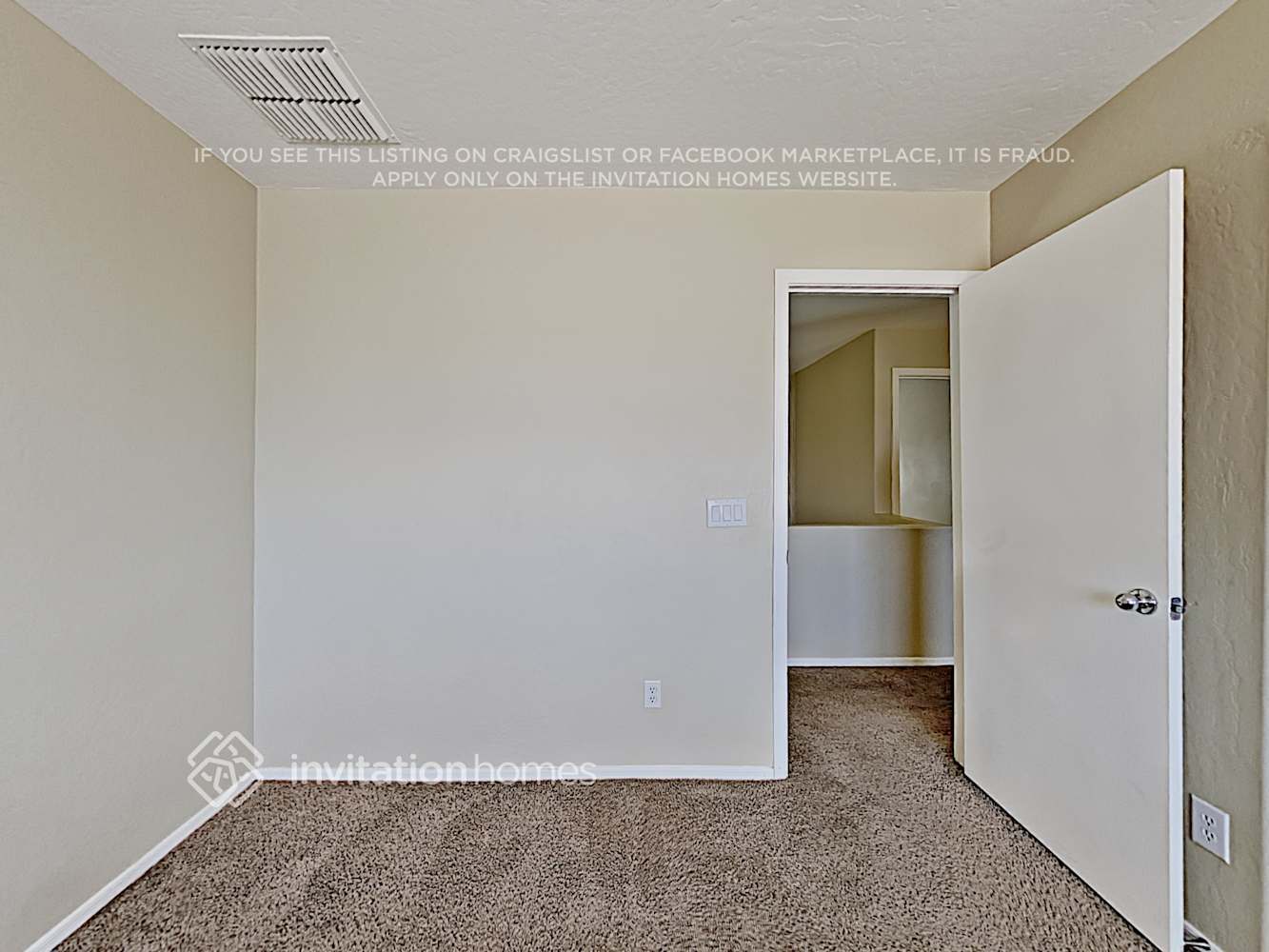 Building Photo - 9740 W Heber Rd