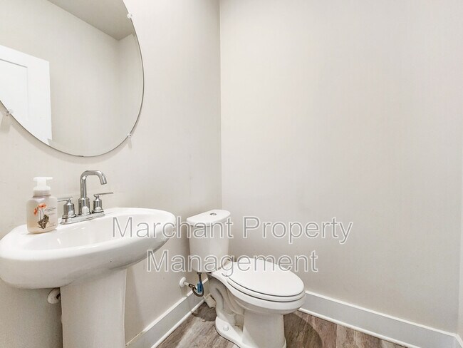 Building Photo - 130 Outback Dr