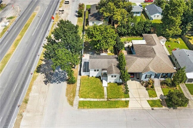Building Photo - 3133 41st St