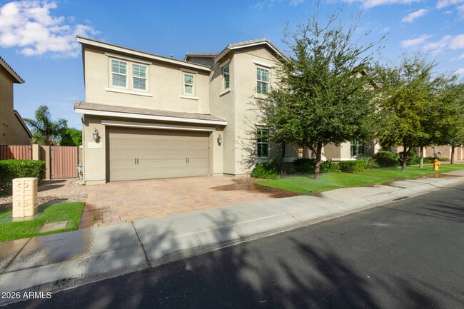 Building Photo - 4322 S Gardenia Dr