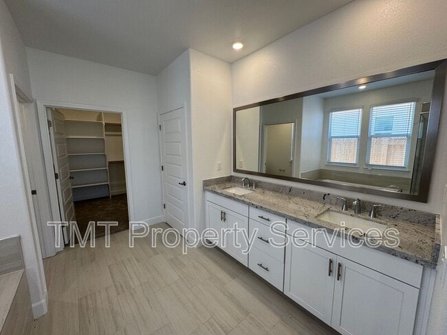 Building Photo - 5210 Peace Lily Ln