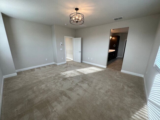 Building Photo - 264 Mabel Josephine Dr