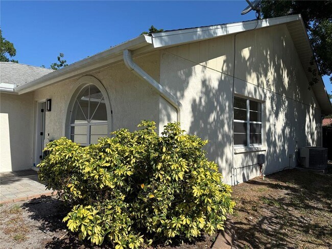 Building Photo - 4503 Hale St