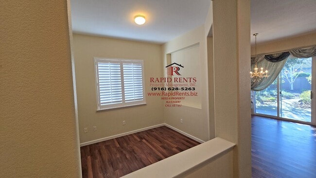 Building Photo - 2713 Robinson Creek Ln