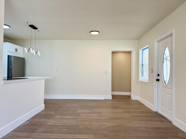 Building Photo - 1218 NW 13th Ct