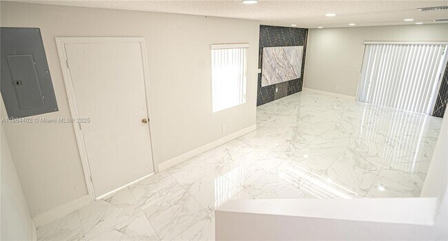 Building Photo - 12615 SW 53rd St