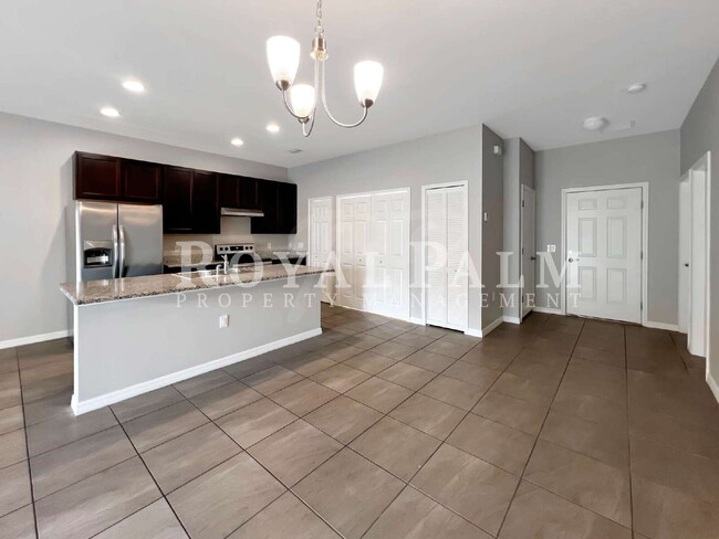 Building Photo - 1320 Trafalgar Pkwy