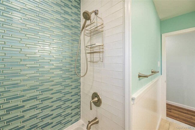 Building Photo - 869 Beach St