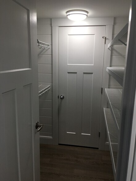 Building Photo - 151 Portsmouth Ave