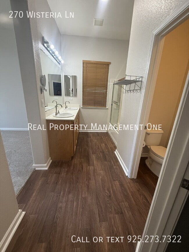 Building Photo - 270 Wisteria Ln