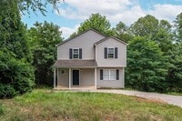 Building Photo - 4 Bedroom Home in Lynchburg