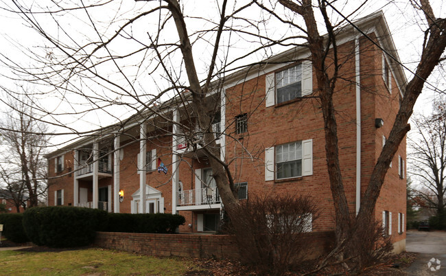 Primary Photo - Beacon Street Apartments