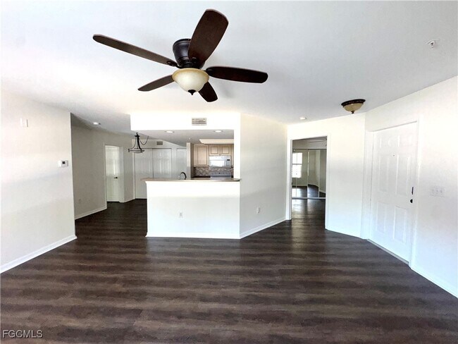 Building Photo - 1773 Four Mile Cove Pkwy