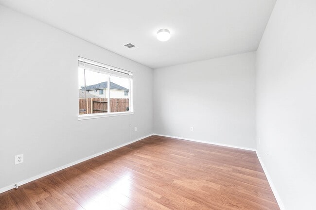 Building Photo - 2831 Maybrook Hollow Ln