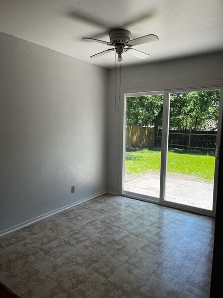 Building Photo - 10550 Bounty Dr
