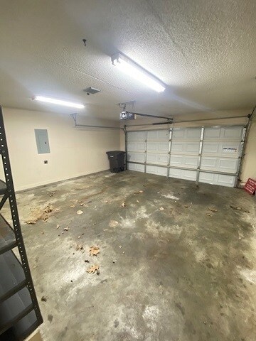 Building Photo - 6416 Baird Ln