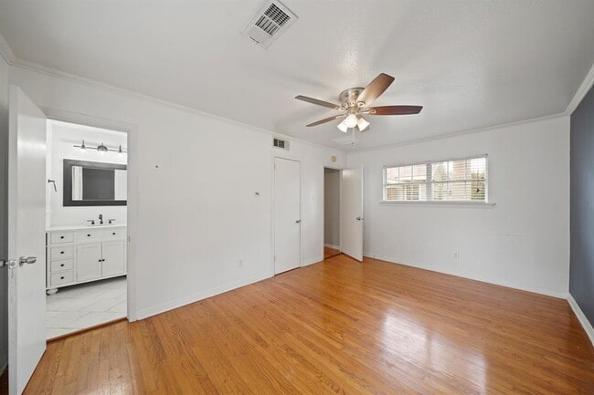 Building Photo - 10602 Willowisp Dr