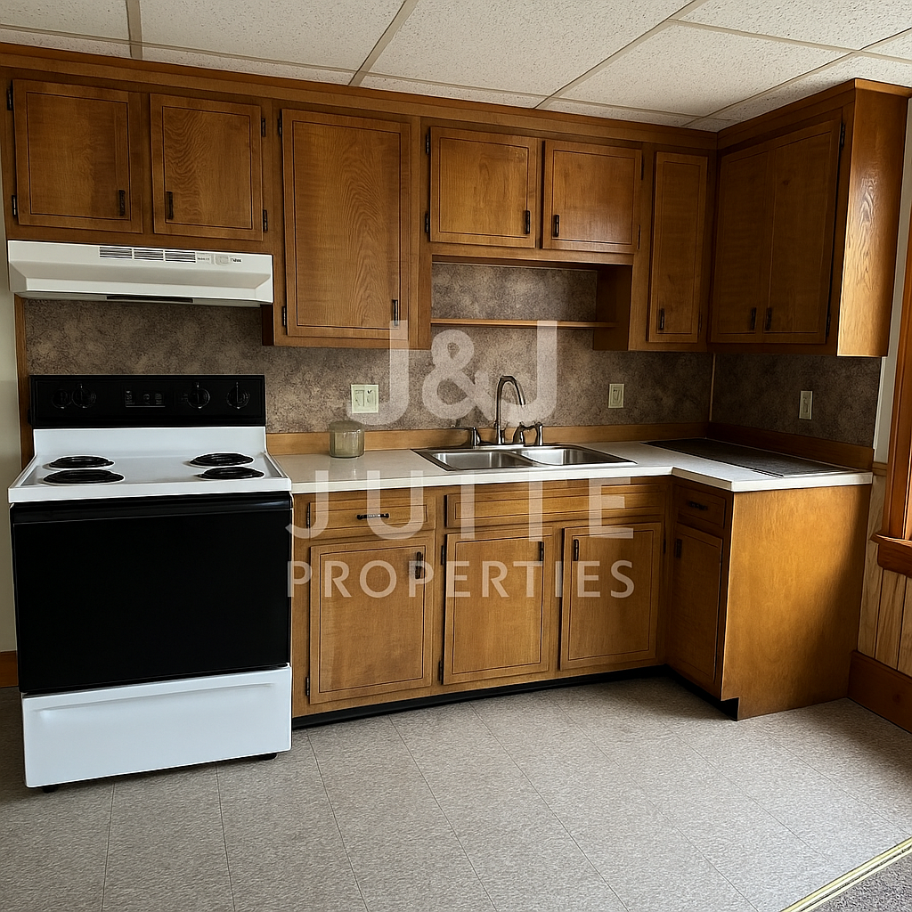 Kitchen - 331 N Vine St