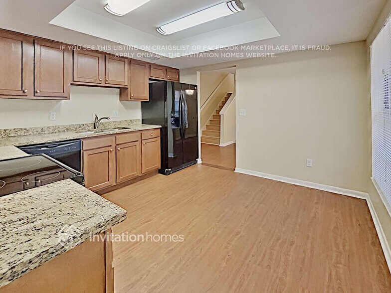 Building Photo - 16334 Bonneville Dr
