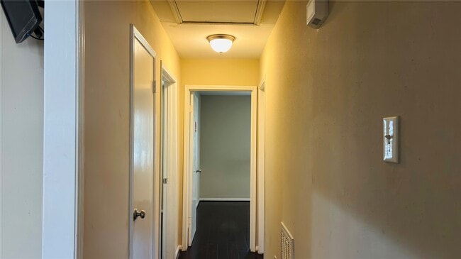 Building Photo - 11407 Hazen St
