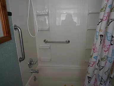 Building Photo - 5 Franklin Ave