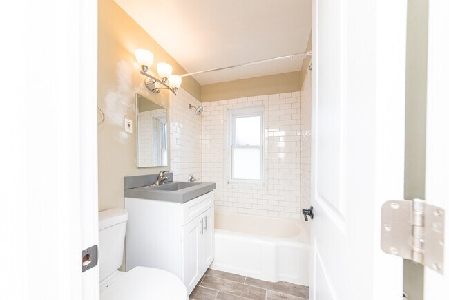 Building Photo - 227 Custer Ave