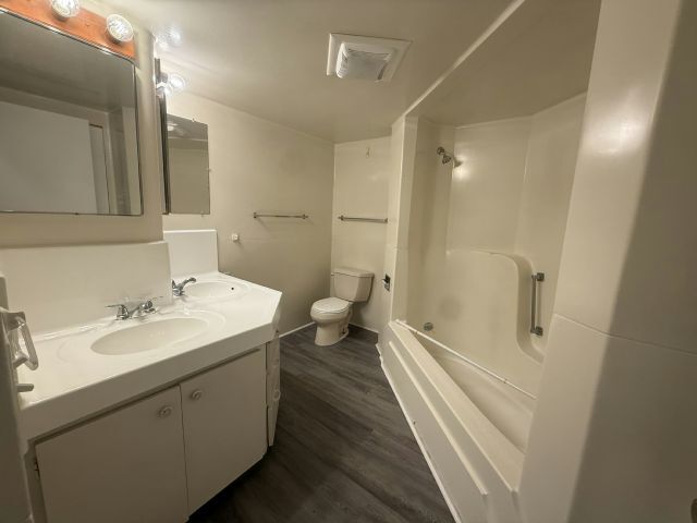 Building Photo - 111 48th Ave W