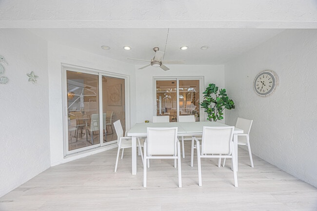 Building Photo - 23246 L'Ermitage Cir