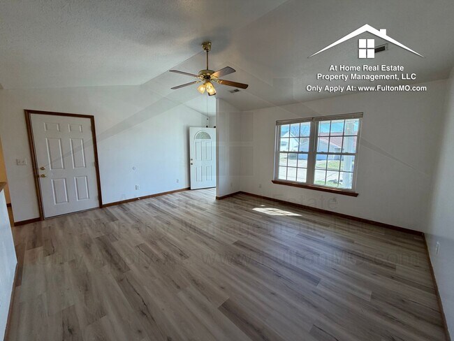 Building Photo - 1117-1119 Ashton Circle East