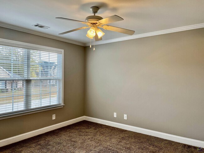 Building Photo - 609 Cannock Ct