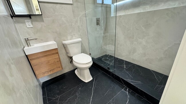 Building Photo - Cozy Cliff May Efficiency in Rancho Neighborhood for Rent!