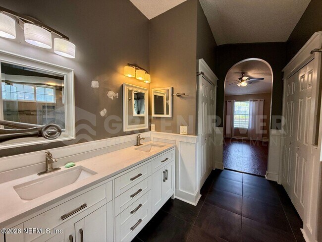 Building Photo - 2927 Waters View Cir