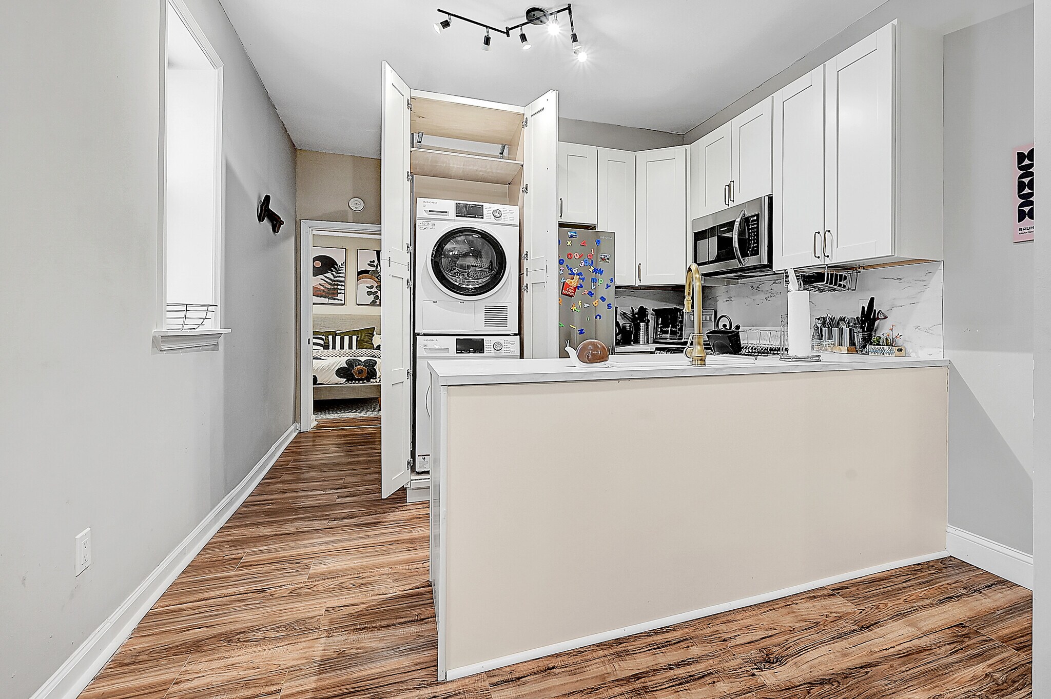 Building Photo - 1301 S 49th St