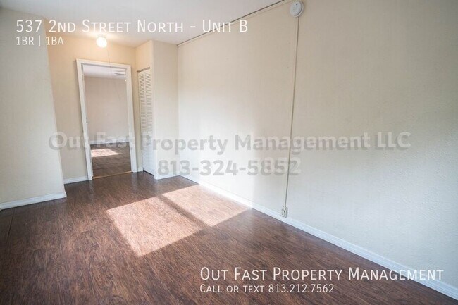 Building Photo - 537 2nd St N