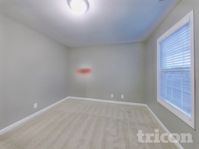 Building Photo - 1335 Loren Circle